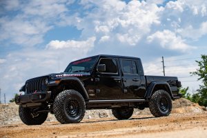 Jeep Gladiator Suspension Lift Kit - Rough Country - 2.5 Inch Leveling Kits | V2 - '24-'25